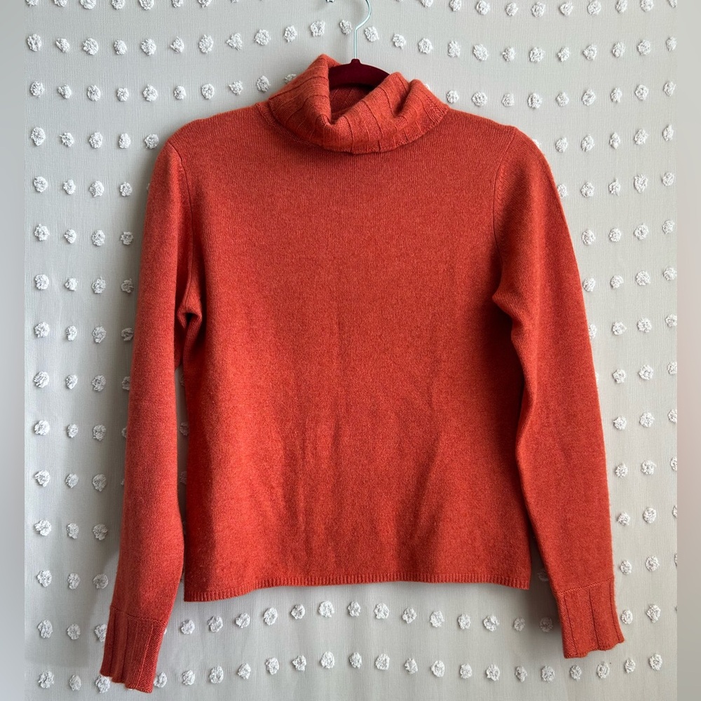 Griffen 100% Cashmere Long Sleeve Turtleneck Sweater Sz‎ S Red